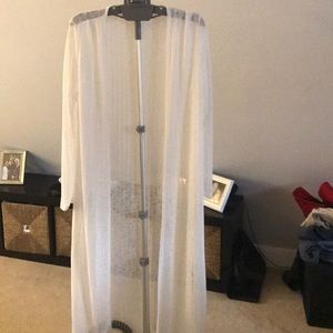 Light weight white duster